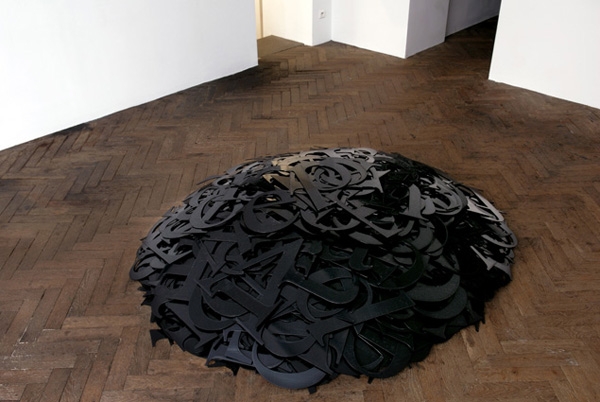 My Spectre around me night and day - 2008  &copy; Sylvain Duffard